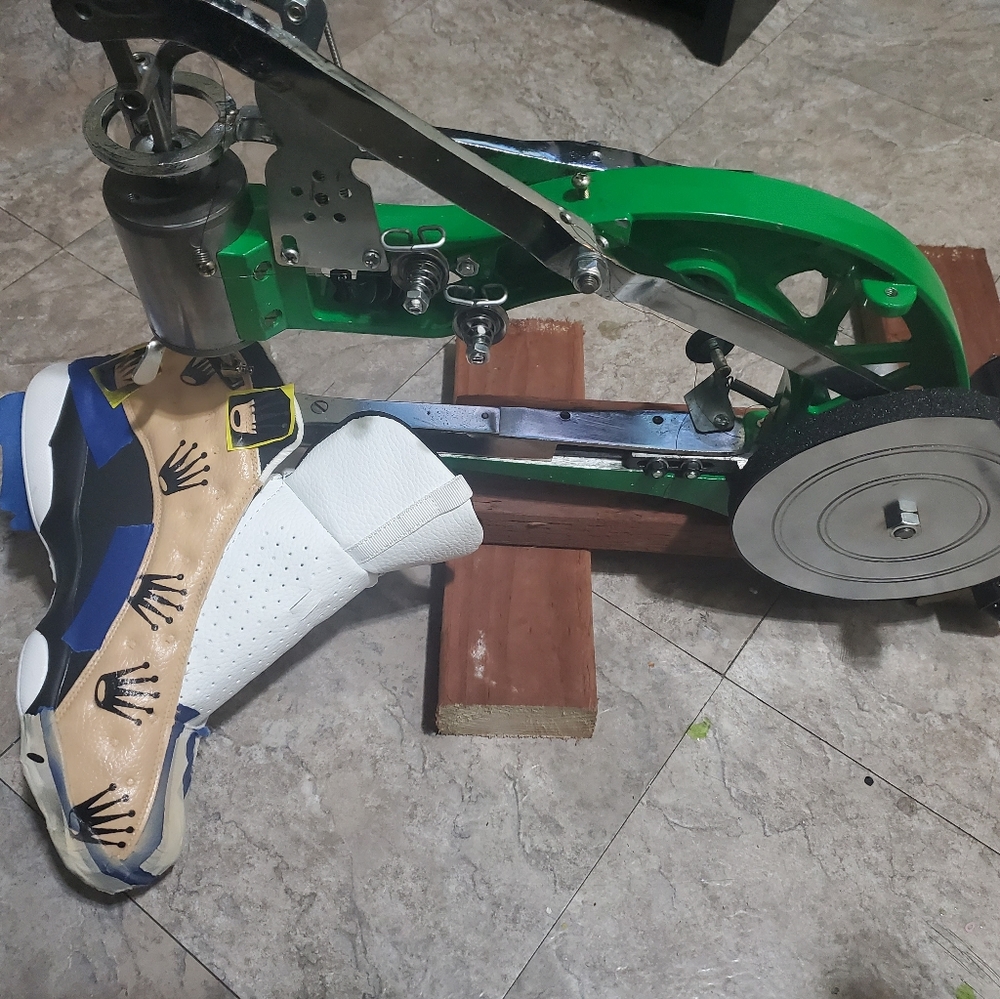 Electric chinese leather shoe cobbler